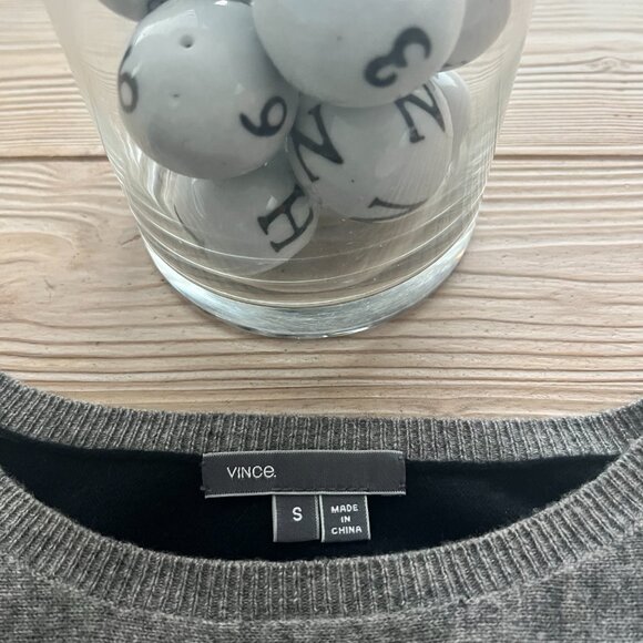 Vince Cashmere Black Colorblock Sweater – Size Small – Classic & Chic - Picture 2 of 6